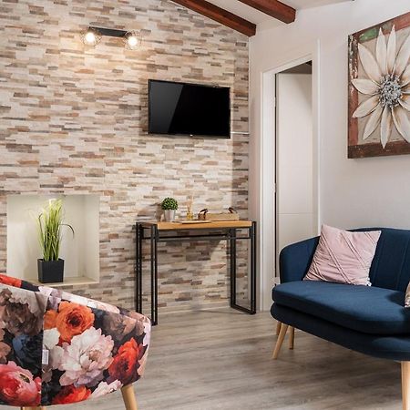 Relax In 2 Bedroom App In Old Town W/Ac And Wifi Ровинь Экстерьер фото