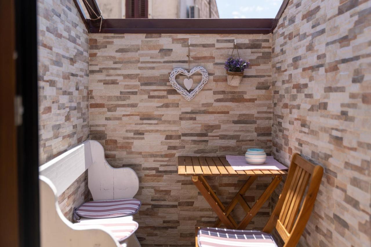 Relax In 2 Bedroom App In Old Town W/Ac And Wifi Ровинь Экстерьер фото